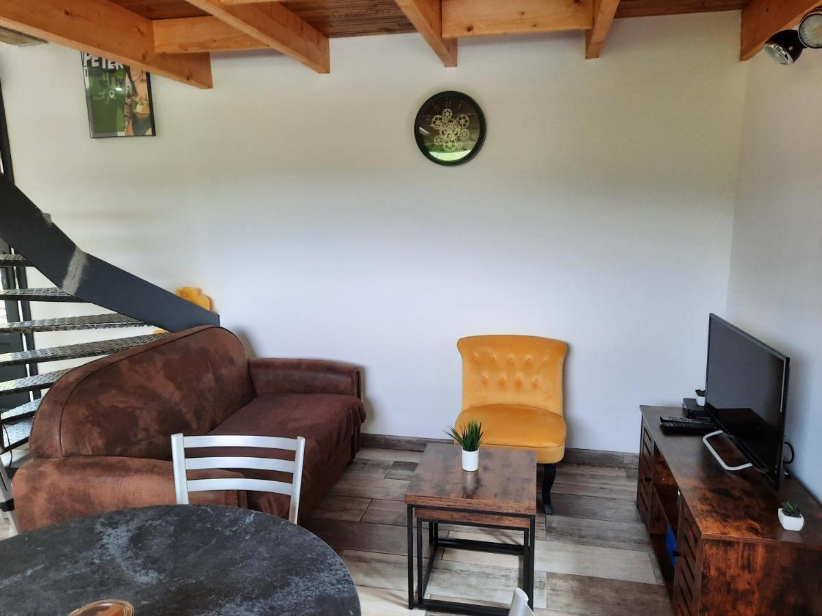 Chalet A L'Oree Du Bois Avec Parking Tournavaux Εξωτερικό φωτογραφία